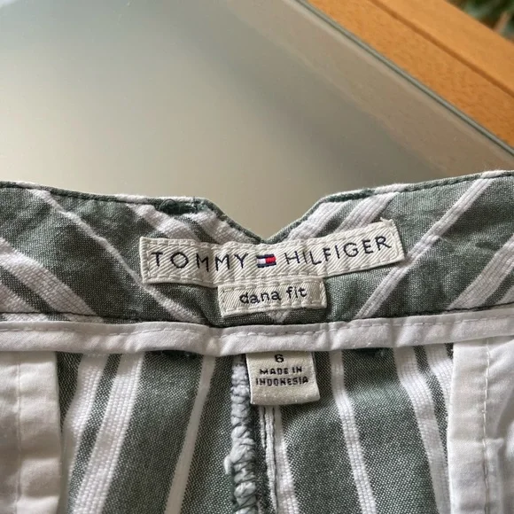 Tommy Hilfiger Dana Fit Capris green stripes size 6 - Picture 3 of 8